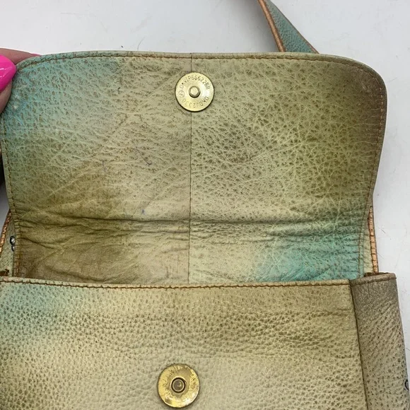 Manifique Hand Painted Floral Crossbody Bag. MCB3013E - Picture 4 of 8